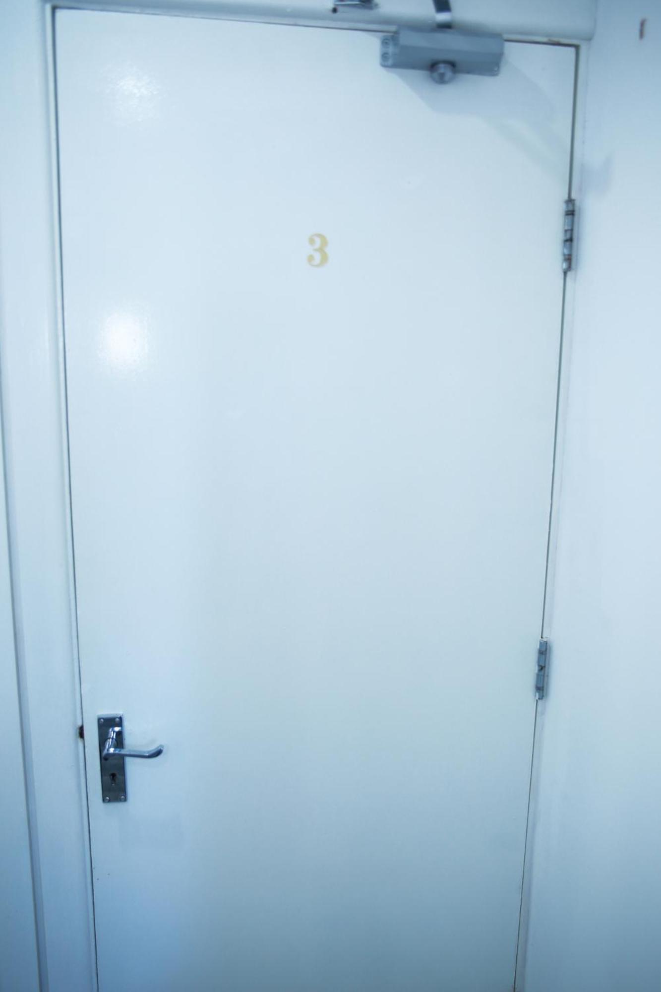 Central Harrow Cozy Apartment With Free Parking Harrow on the Hill Екстер'єр фото